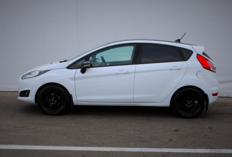 Ford Fiesta 2017 года с пробегом 130 302 км, фото 4