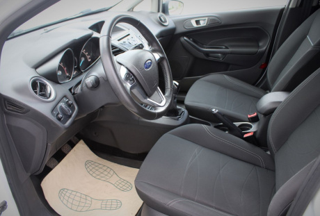 Ford Fiesta 2017 года с пробегом 130 302 км, фото 14
