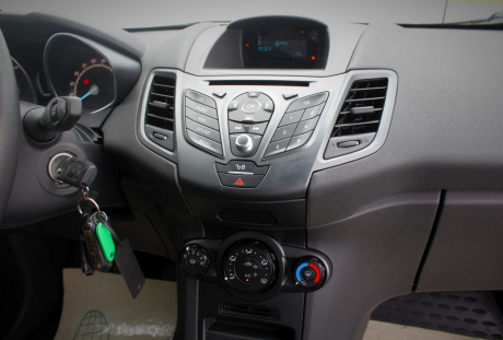 Ford Fiesta 2017 года с пробегом 130 302 км, фото 16