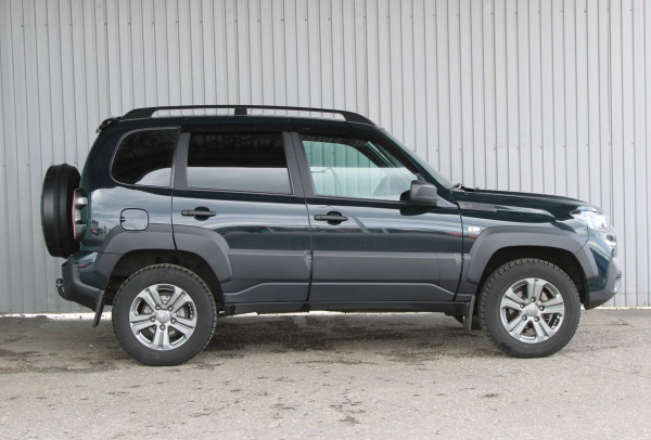 LADA Niva Travel 2023 года с пробегом 15 221 км, фото 4
