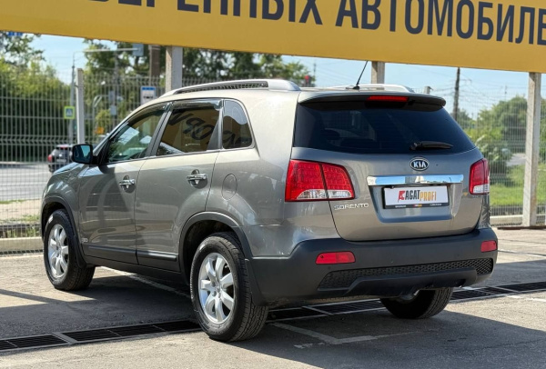 Kia Sorento 2012 года с пробегом 216 696 км, фото 7