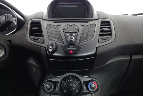Ford Fiesta 2015 года с пробегом 131 500 км, фото 12
