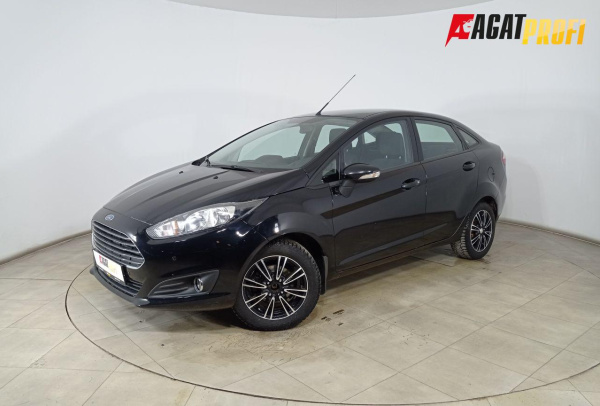 Ford Fiesta 2015 года с пробегом 131 500 км, фото 1