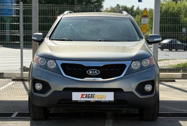 Kia Sorento 2012 года с пробегом 216 696 км, фото 2