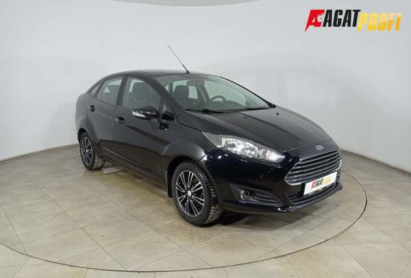 Ford Fiesta 2015 года с пробегом 131 500 км, фото 3