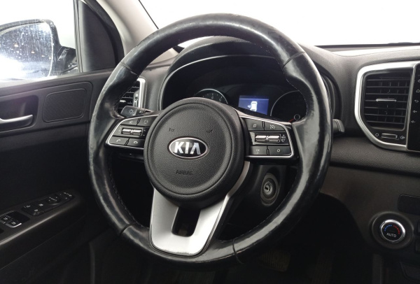 Kia Sportage 2019 года с пробегом 174 415 км, фото 9