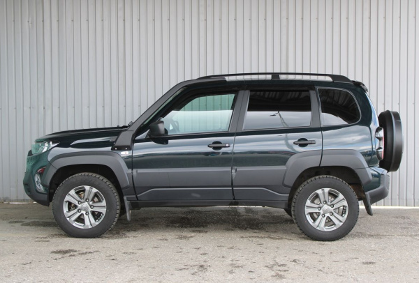 LADA Niva Travel 2023 года с пробегом 15 221 км, фото 9