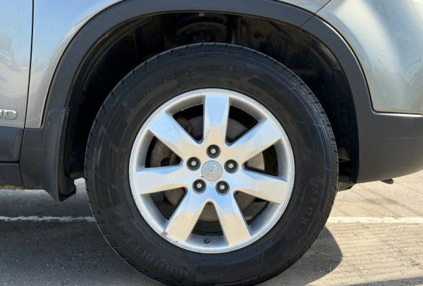 Kia Sorento 2012 года с пробегом 216 696 км, фото 22