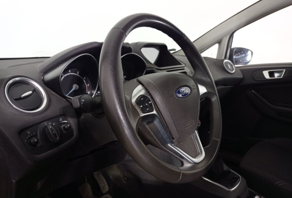Ford Fiesta 2015 года с пробегом 131 500 км, фото 13