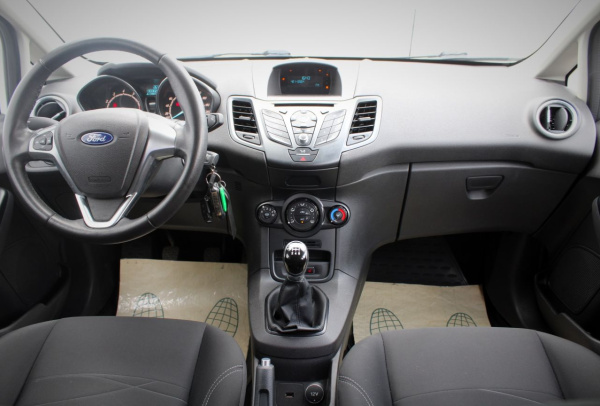 Ford Fiesta 2017 года с пробегом 130 302 км, фото 15